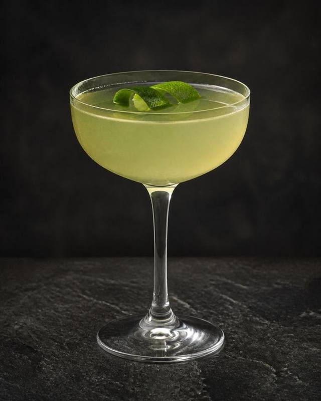 Bijou cocktail illustration