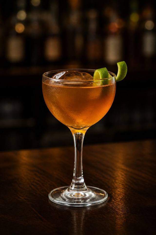 Bumbo cocktail illustration