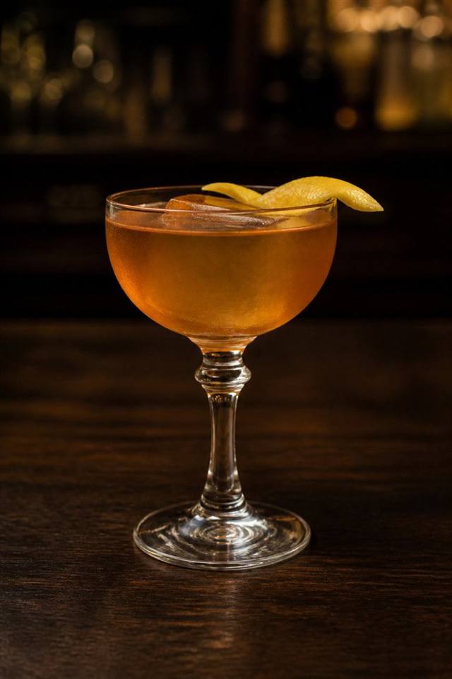Improved Whiskey Cocktail cocktail illustration