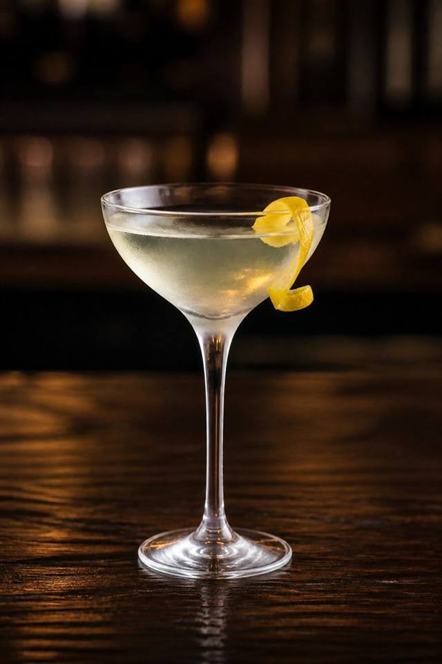 London Town cocktail illustration