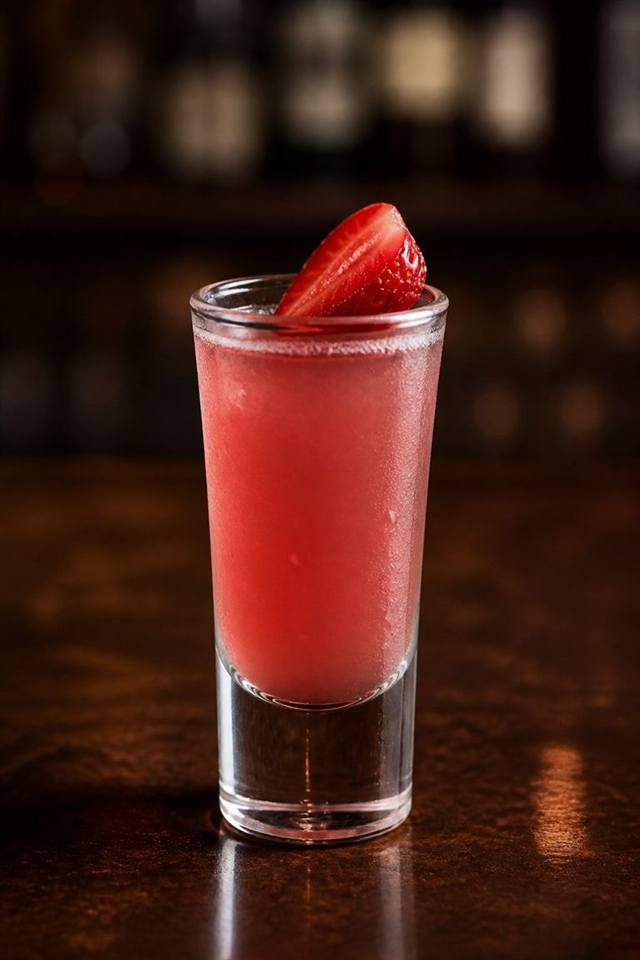 Moranguito cocktail illustration