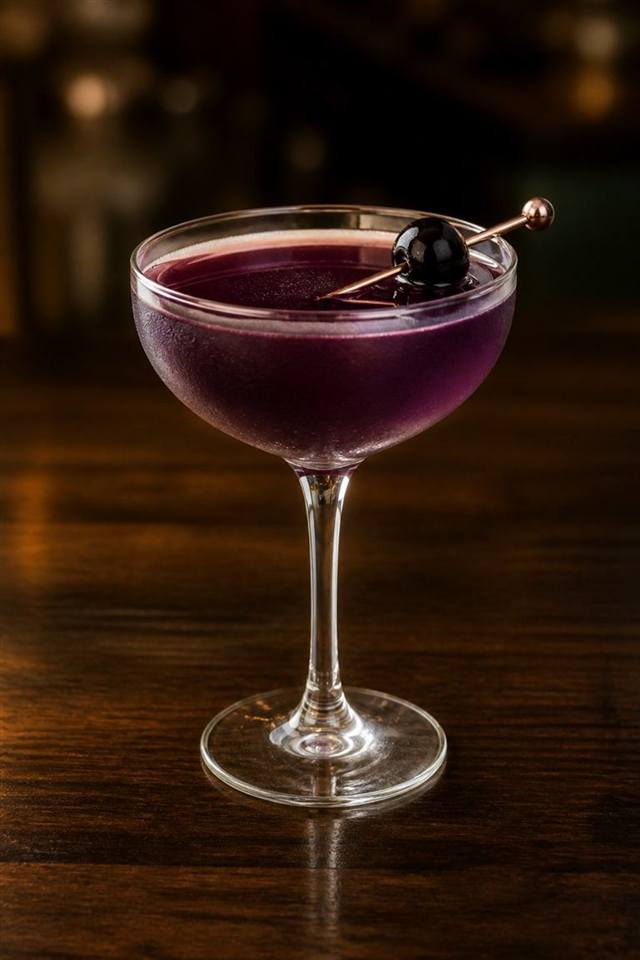 Opera cocktail illustration