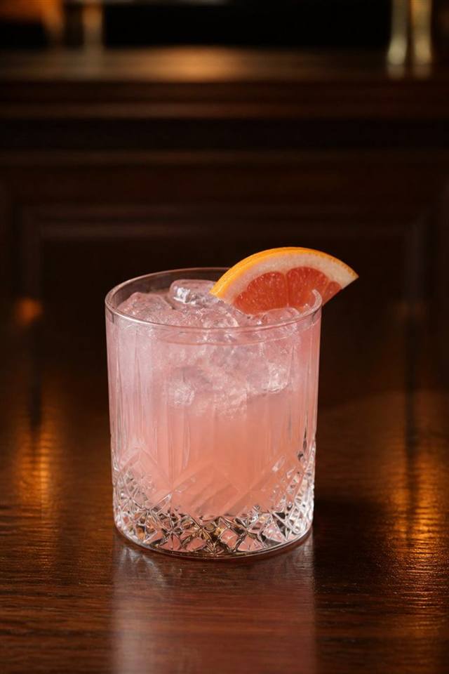 Pink Moon cocktail illustration