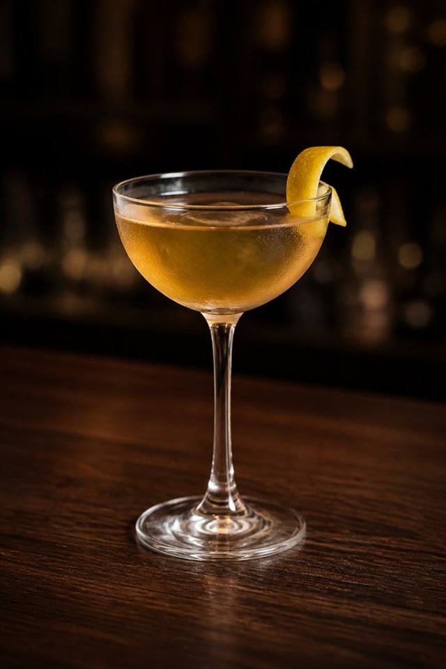 Waldorf cocktail illustration